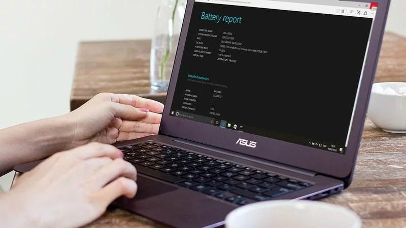 Image-représentant-un-pc-portable-et-sur-l_écran-le-battery-report